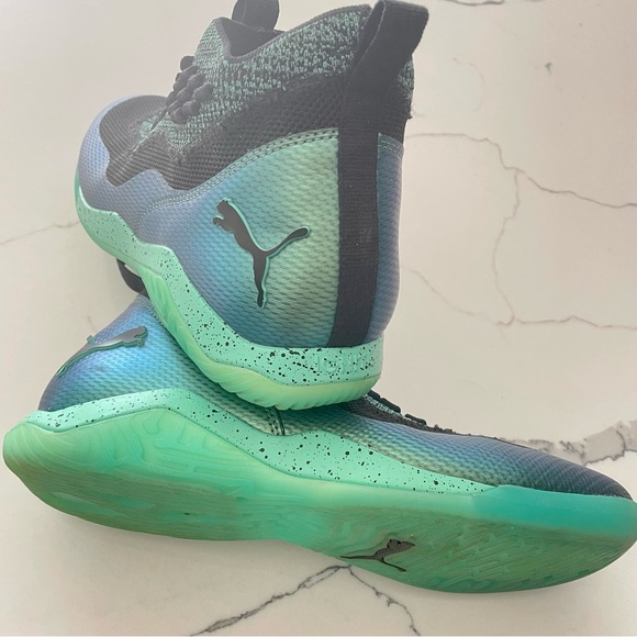 New Listing Letโs Poshing ๐๐ ๐๐ Welcome Fall!! ๐๐พ๐งก - Picture 3 of 11